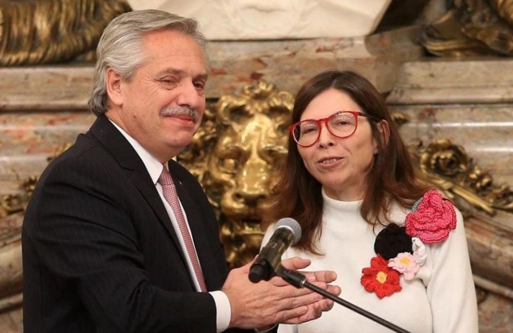 Críticas y burlas: Derecha e Izquierda apuntan fuerte contra las medidas de Batakis