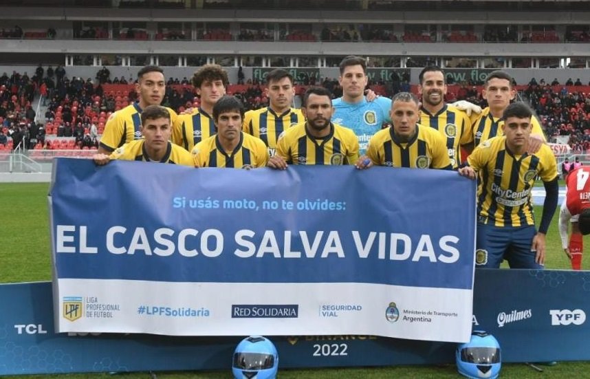 El fútbol de primera se sumó a la campaña de concientización del uso del casco