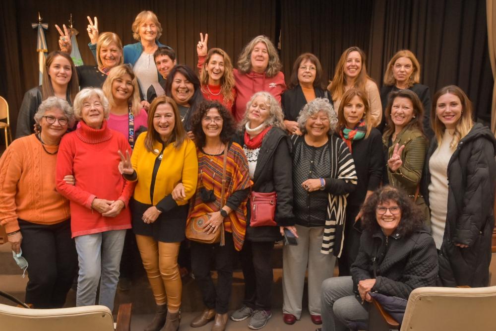 Así fue el anuncio del estreno de “Nosotras, relatos de los feminismos bonaerenses”