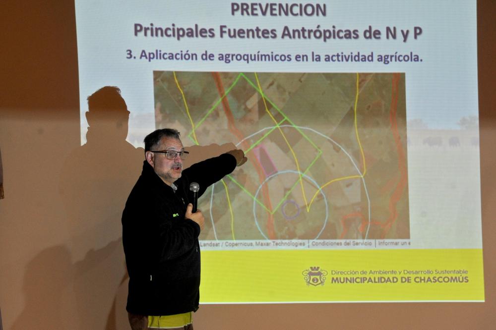 Chascomús impulsa un programa de control de cianobacterias