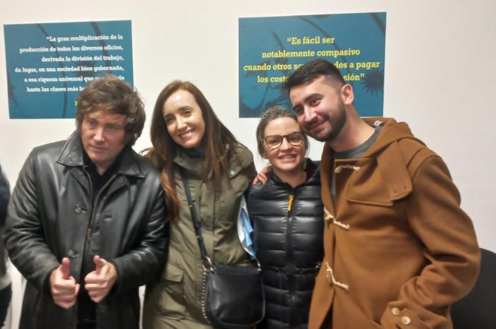Roca, feliz: libertarios apuntan a 2023 y sacan a la cancha a “La Julio Argentino”