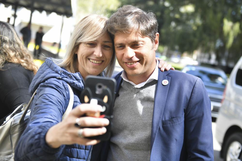 Kicillof: “Estamos en un proceso de reconstrucción de la educación en la provincia”