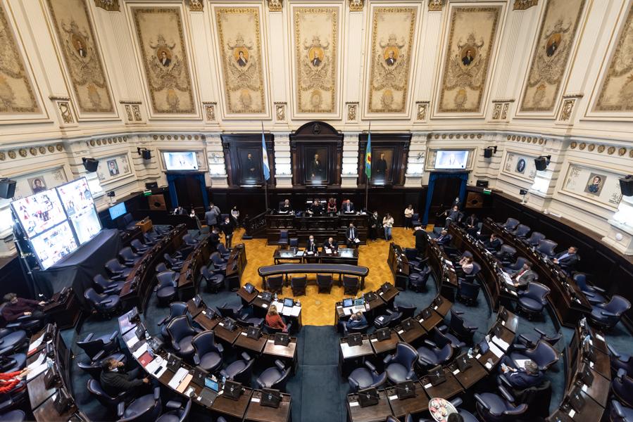 Objetivo “ahorro”: diputado libertario quiere ponerle fin al “populismo legislativo”
