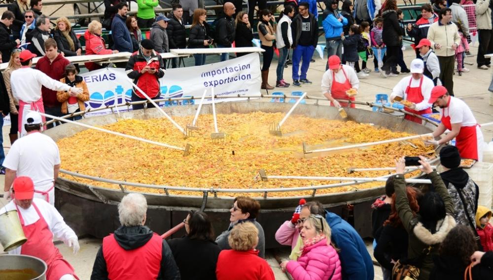 Villa Gesell celebrará la 41° Fiesta de la Diversidad Cultural con una súper paella