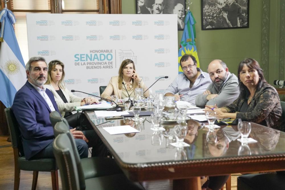 Buscan que los municipios puedan controlar la ley de Alimentación Saludable