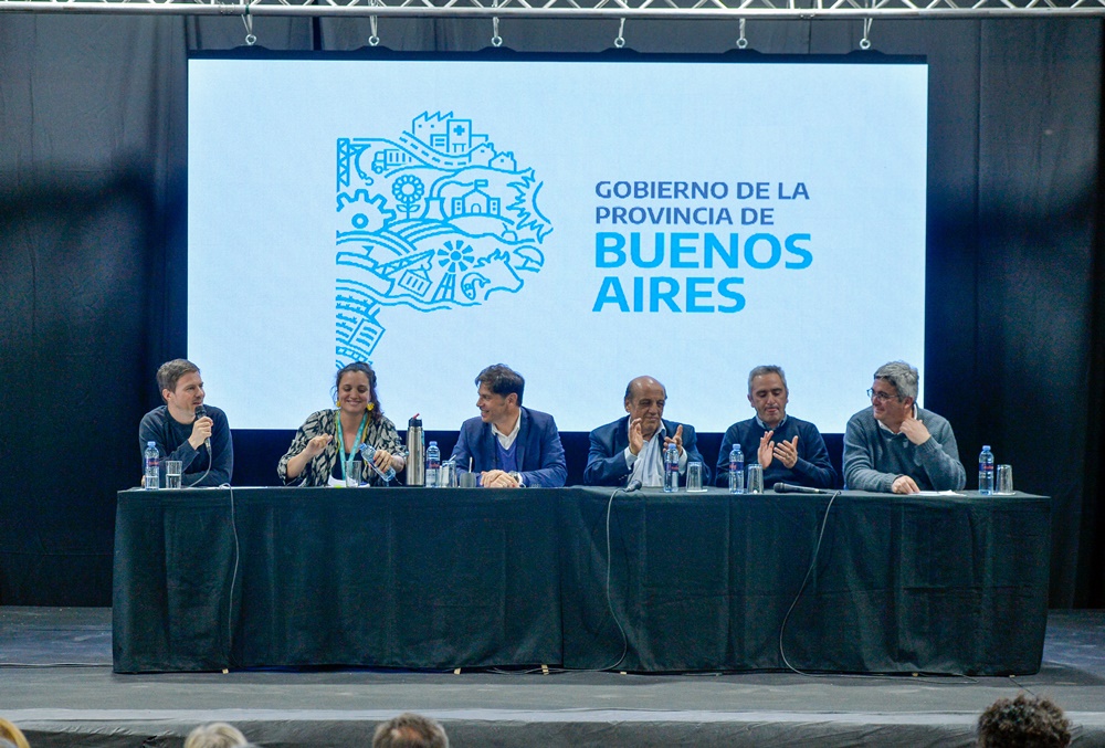 Kicillof encabezó la apertura del 1° Foro Provincial de Cooperativas en Marcha.