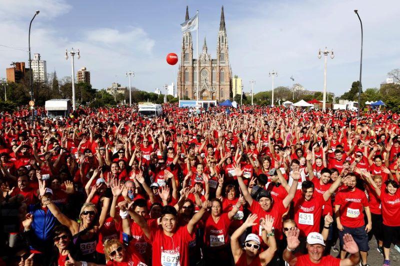 Más de 10 mil personas se inscribieron para participar de la Maratón de la UNLP
