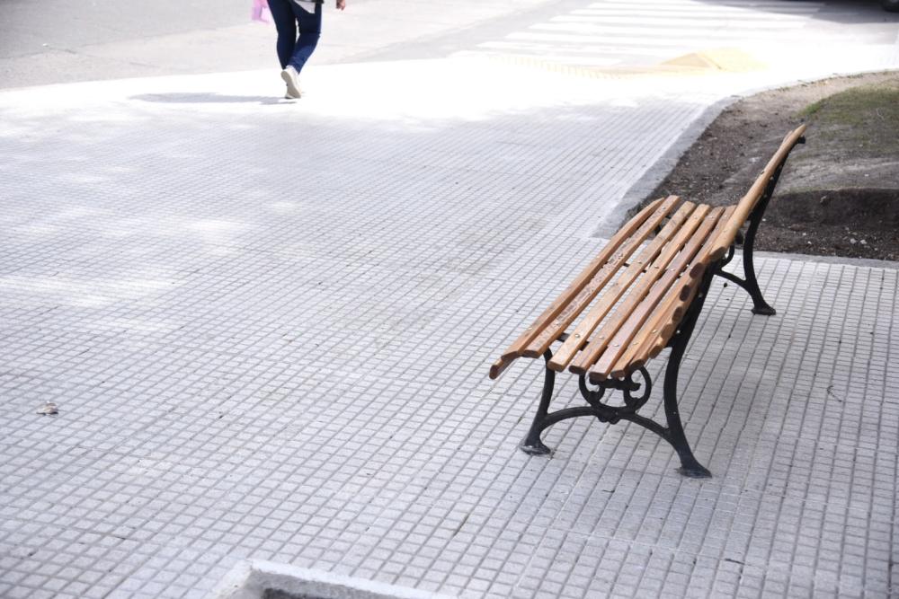 En La Plata, el municipio entrega baldosas de forma gratuita: cómo inscribirse