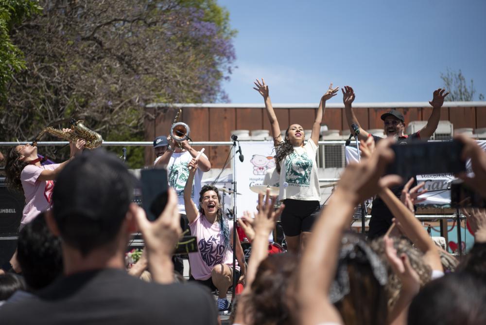 Más de 400 personas festejaron la donación voluntaria de sangre junto a La Delio