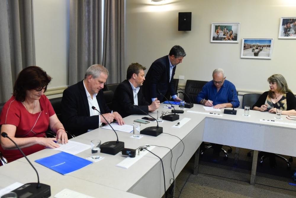 Perczyk acordó nuevo aumento para nodocentes de universidades nacionales