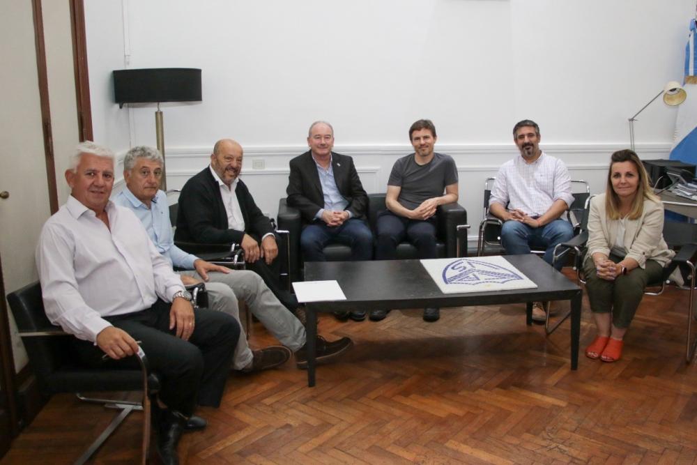 Se viene el verano 2023 y la Provincia pone manos a la obra: reunión con intendentes