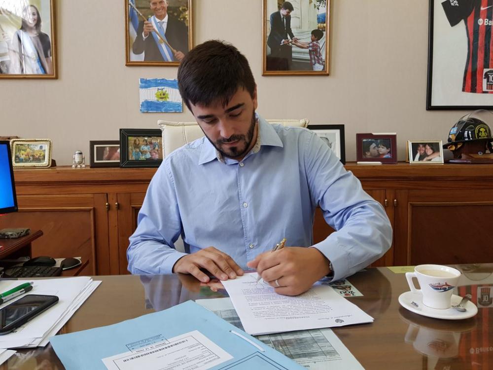 Intendente PRO, adelantado: los municipales cobran el aguinaldo el próximo sábado