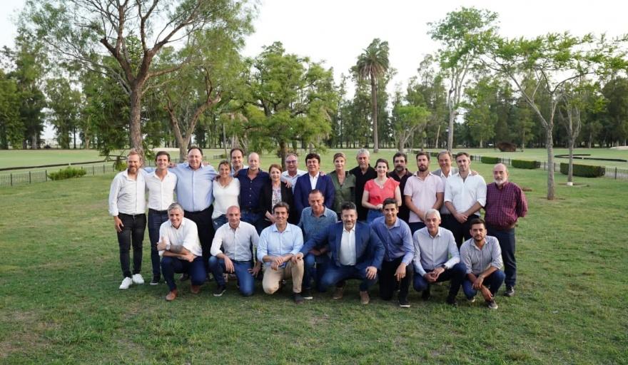 “Pueblo o mafias”: el contundente comunicado de los intendentes peronistas
