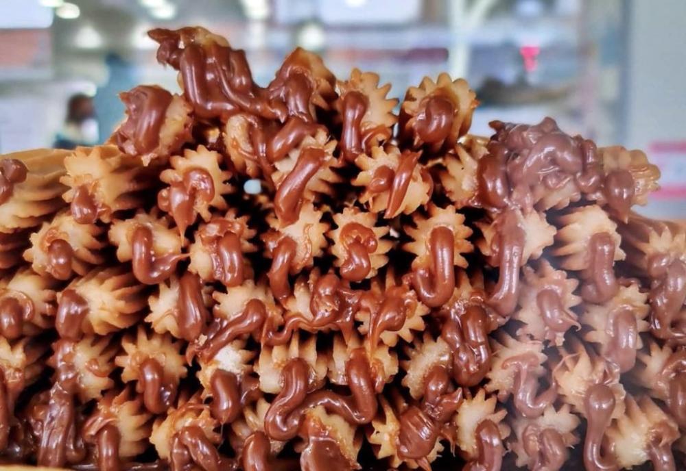 Yendo!: El Topo cumple la promesa y vende la docena de churros a 100 pesos