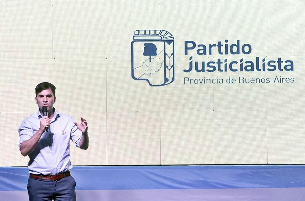 Quién es el intendente a cargo de la agencia que regula el cannabis medicinal