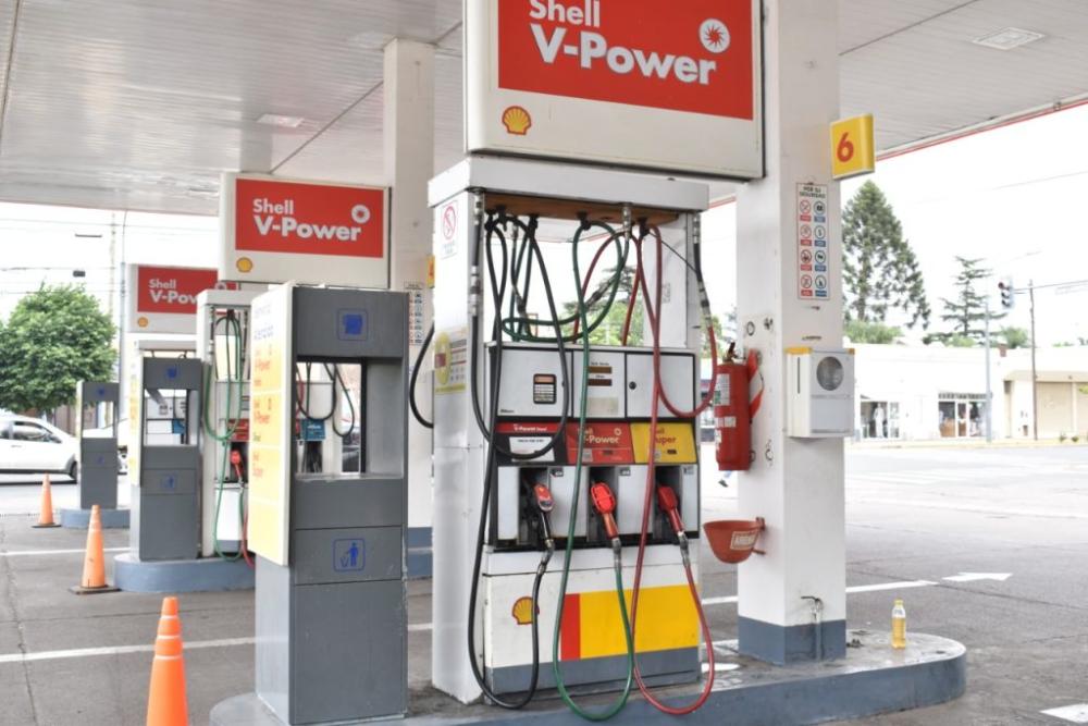 Otro aumento de las naftas: Shell les dio un toque del 4 por ciento
