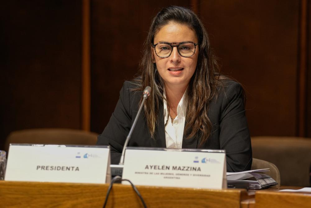 Mazzina respondió los dichos de Pichetto: “Soy mujer, lesbiana, feminista y ministra”