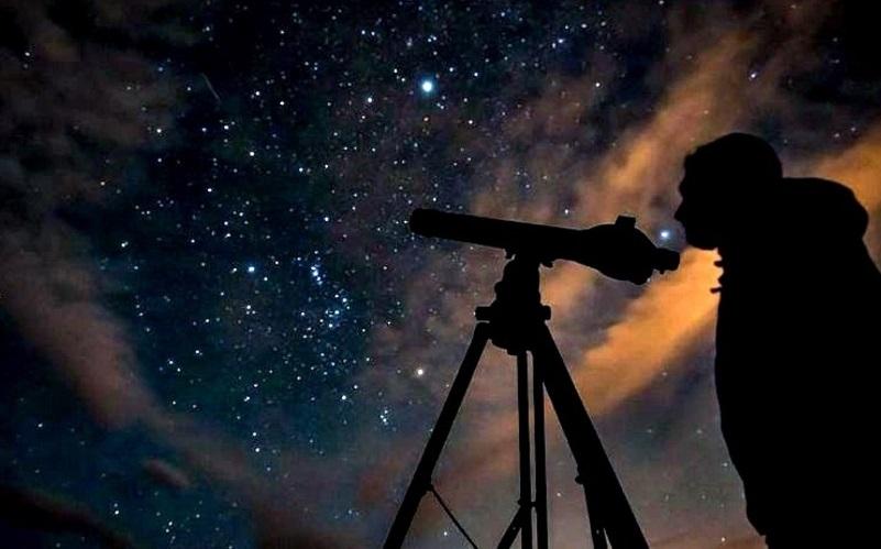 Astroturismo bonaerense: astronomía al paso y el asombro de las infancias
