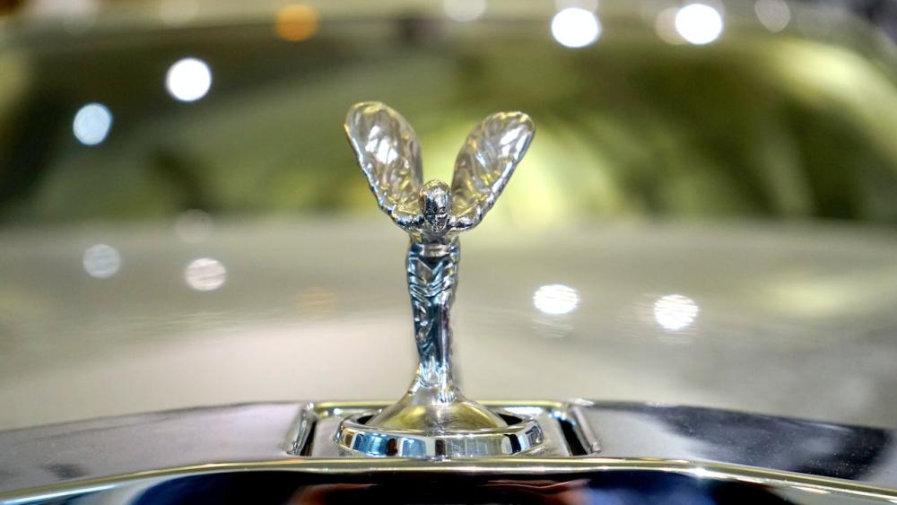 Intiman a más de 5.000 monotributistas que tienen autos de alta gama sin declarar