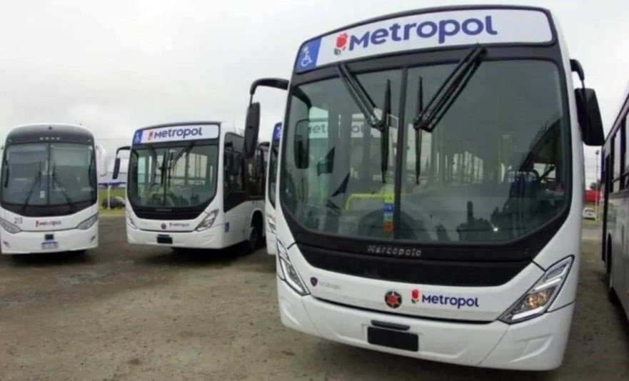 Desde Transporte aseguran que el paro de la Metropol “es un lockout patronal”