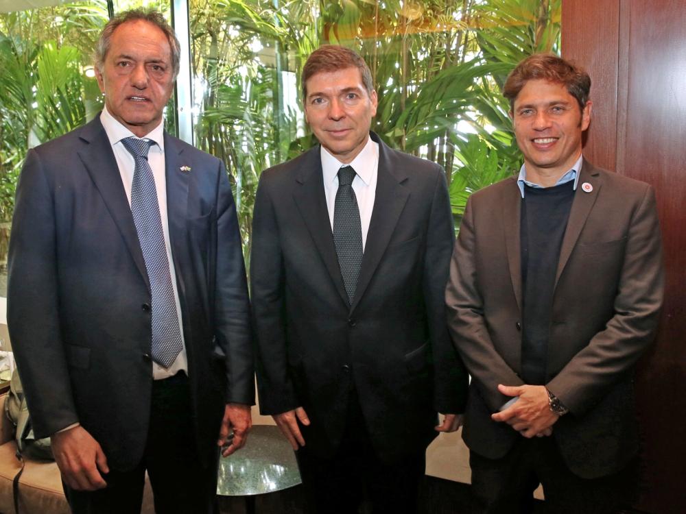 Kicillof en Brasil: foto con Scioli y una reunión con la Federación de Industriales