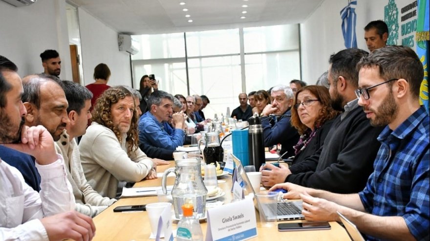 La provincia recibió a los Estatales pero no hubo propuesta: qué pidieron los gremios