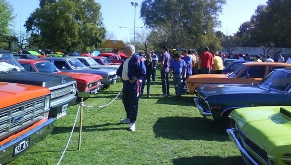 La muestra "Locos por los Fierros" llega a Escobar con autos, comida y espectáculos
