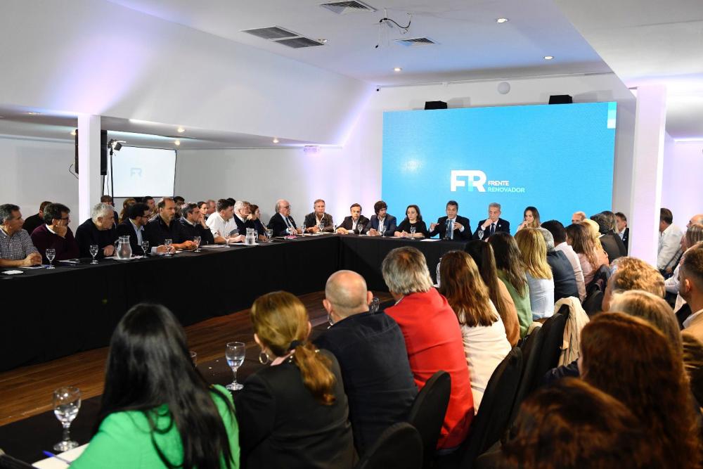 Camino a las urnas: Massa juntó a su tropa y bajó línea tanto a propios como a ajenos