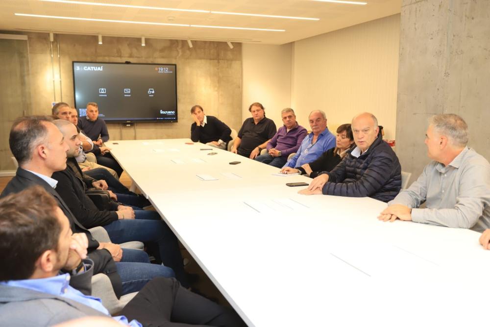 Grindetti continúa la recorrida por el Conurbano con duras críticas al kirchnerismo