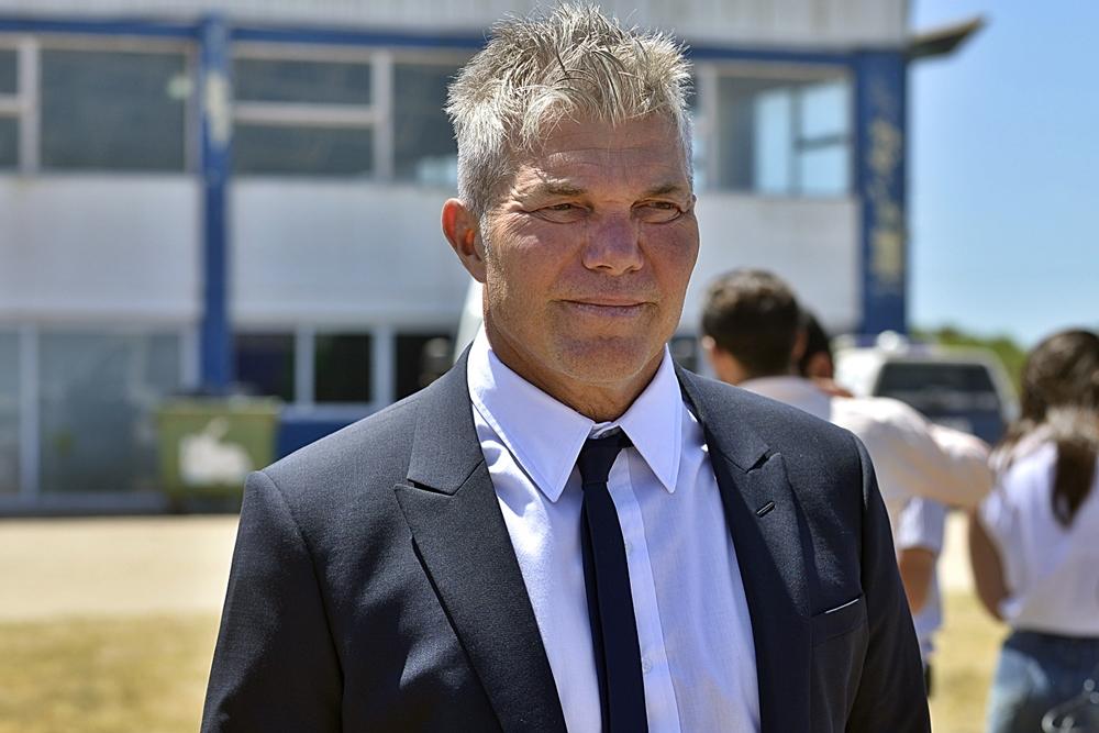 Burlando decidió “desensillar hasta que aclare” y se bajó de la candidatura