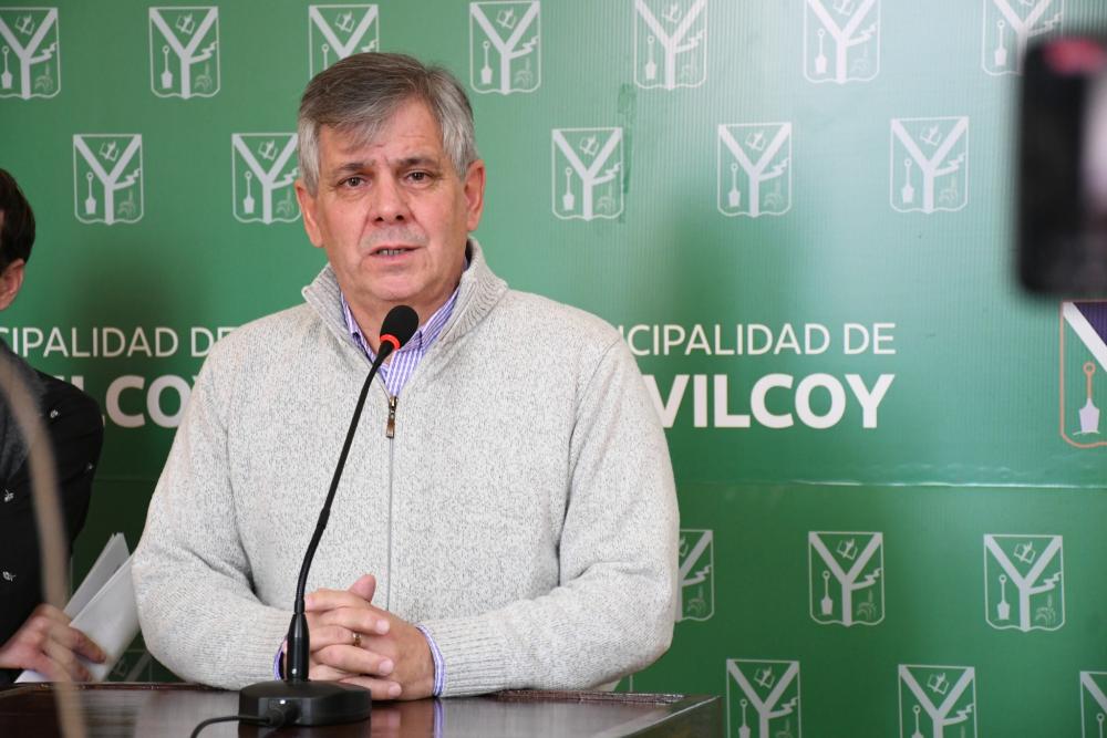 Intendente cruzó a la Provincia por la coparticipación y dijo que dependen de migajas