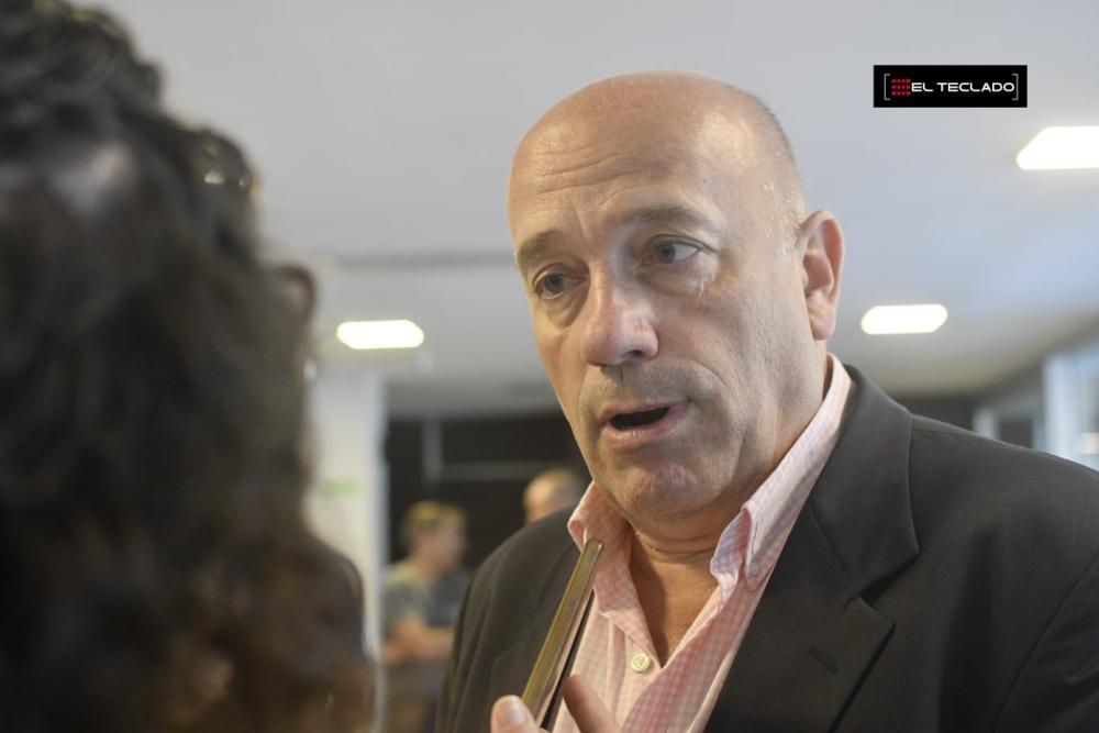 Precandidato a intendente prometió donar el 50% de su sueldo si es electo
