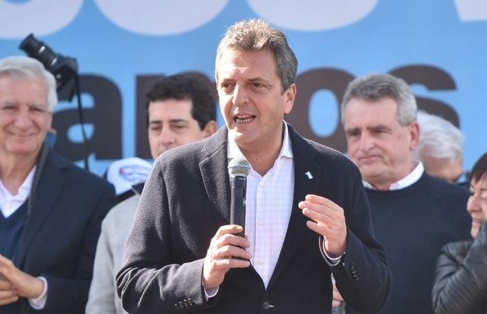 Eslaiman: “Massa propone ir hacia adelante, y la oposición busca retroceder”
