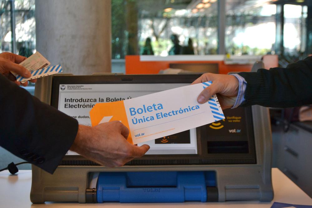 La Cámara Nacional Electoral alertó por los inconvenientes con el voto electrónico