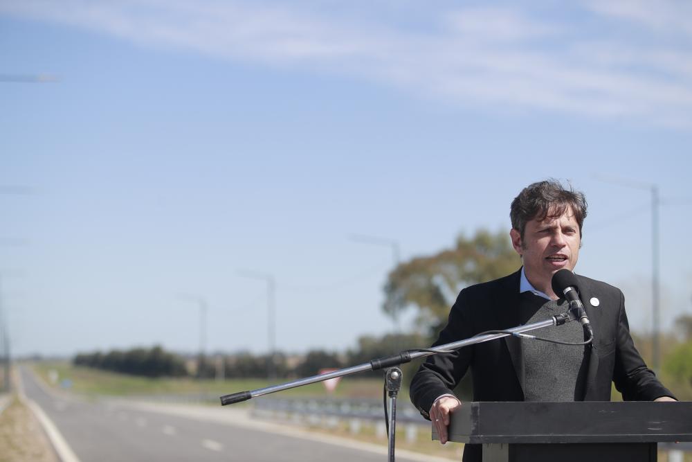 Kicillof habilitó una importante obra y apuntó contra la motosierra de Milei