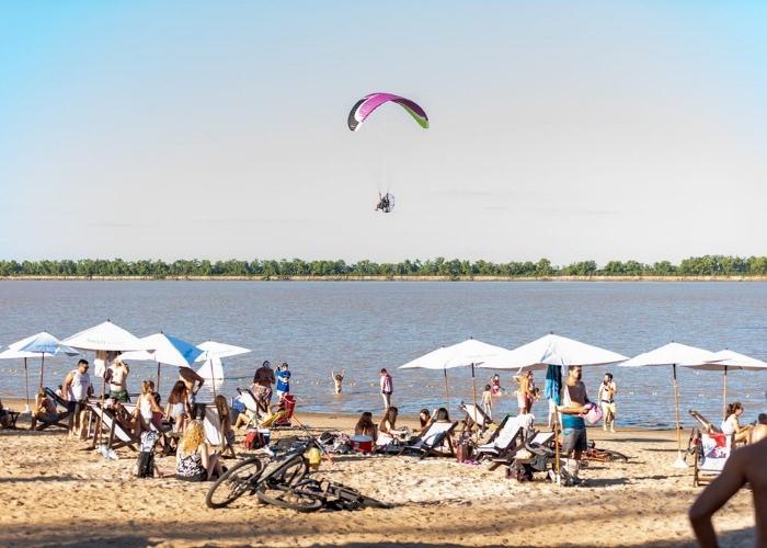 Bronca: San Nicolás se queda sin temporada de playas y le apunta a Provincia