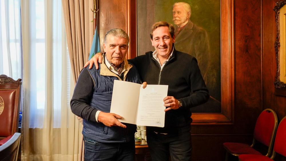 El sobreviviente Carlos Páez Vilaró fue declarado huesped de honor de La  Plata - El Teclado