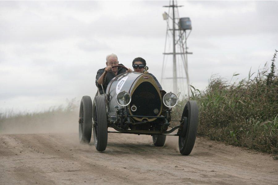 Arranca hoy la quinta carrera de autos antiguos que une La Plata con La Costa