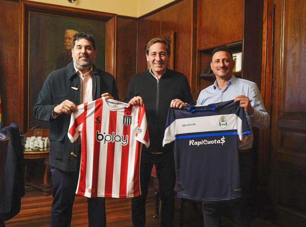 El intendente platense llamó a pinchas y triperos a vivir el clásico “con respeto y paz”