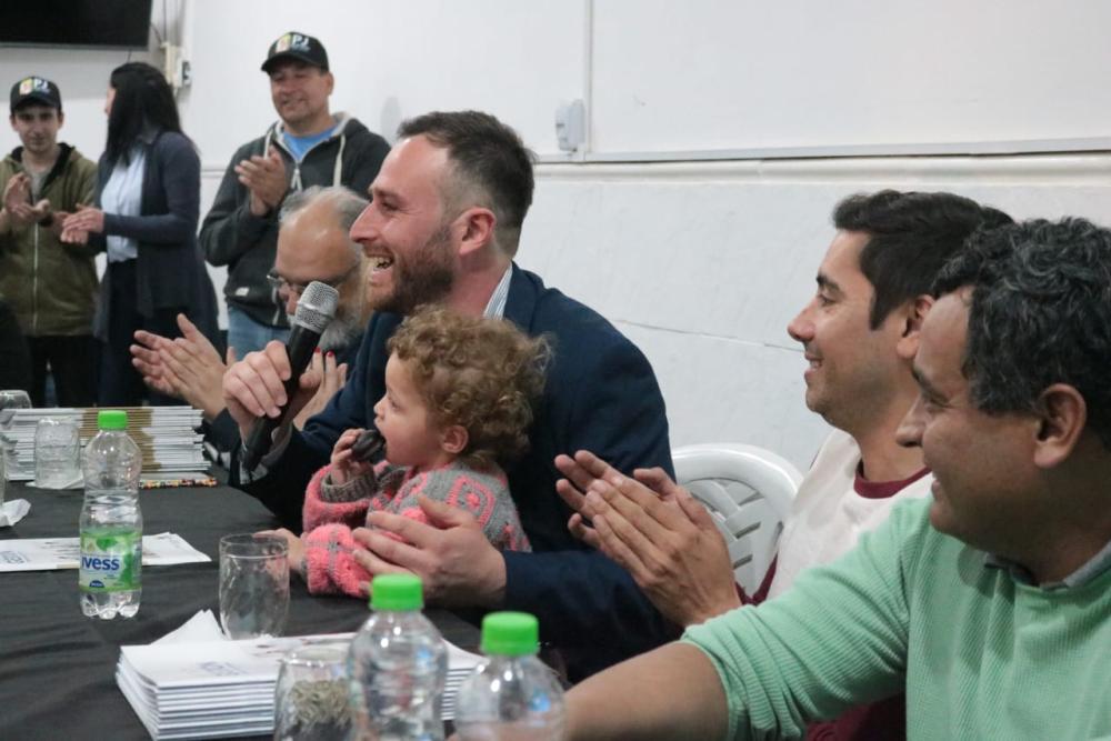 Entre lo que fue y lo que viene: intendente PJ, entusiasmado, relanzó su campaña