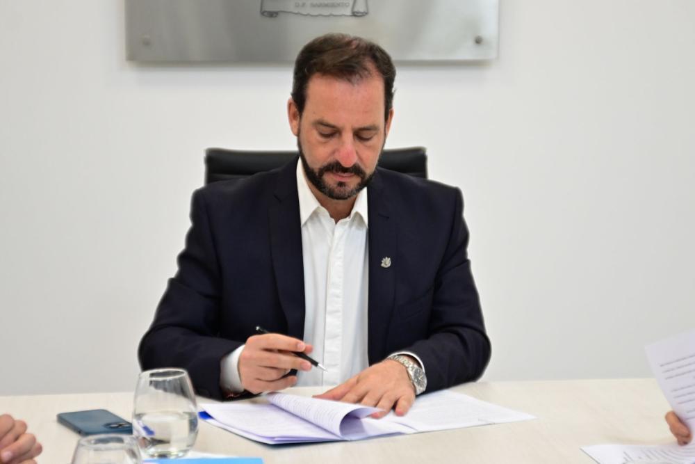 El intendente de Escobar denunció haber recibido mensajes extorsivos