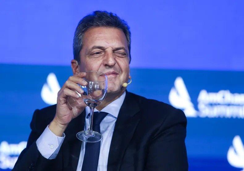 Massa se impone en las elecciones nacionales con más del 36 por ciento
