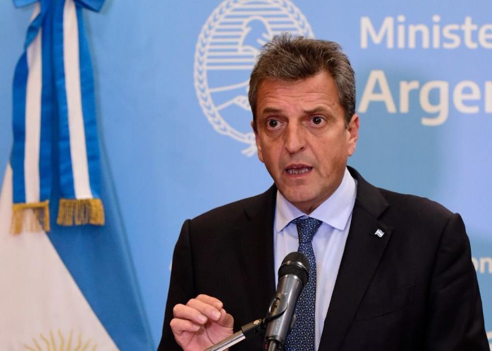 ¿Chau a los planes sociales? Los detalles de los dos nuevos anuncios de Massa