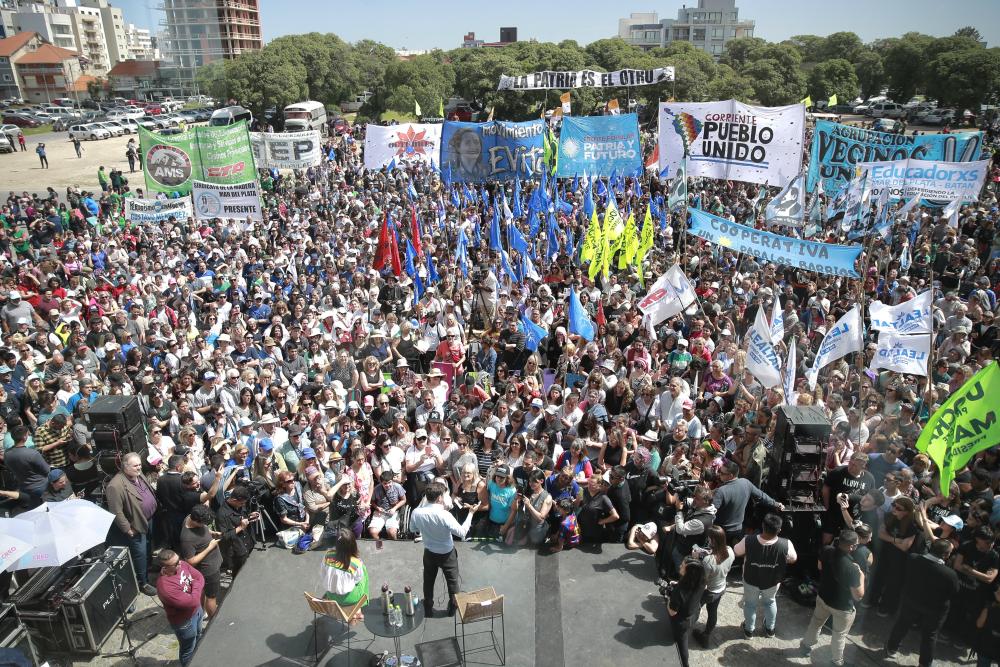 Kicillof en Mar del Plata: “En el balotaje no hay lugar para medias tintas”