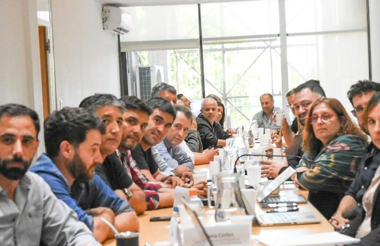Provincia: estatales piden ser convocados a rediscutir salarios de manera “urgente”