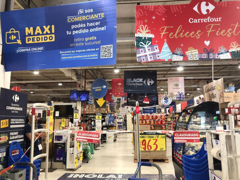 Municipio peronista, sin vueltas: clausuraron un Carrefour, había mercadería podrida