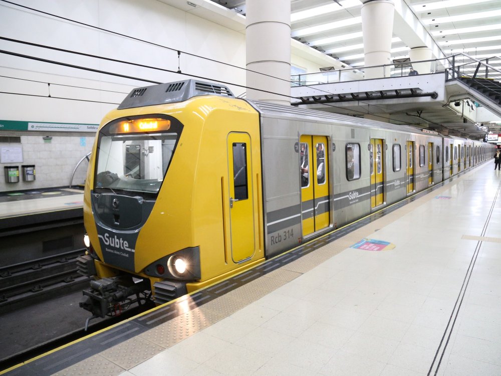 Si tenés que ir a CABA, atención: cierra una de las más utilizadas líneas de Subte