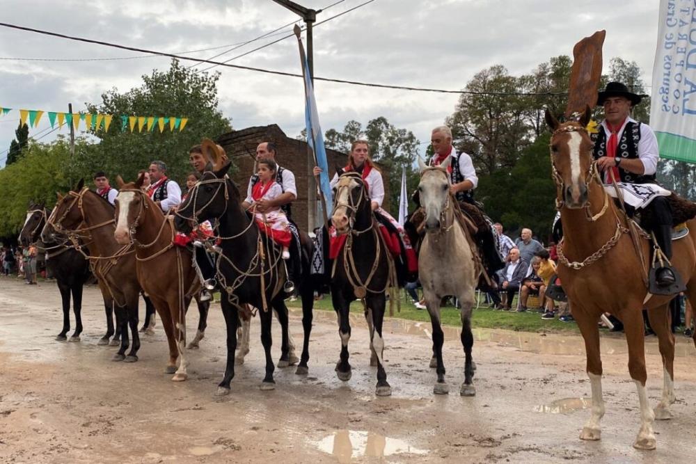 Asado, baile y jineteada: se larga la 46 edición de la Fiesta provincial del Girasol