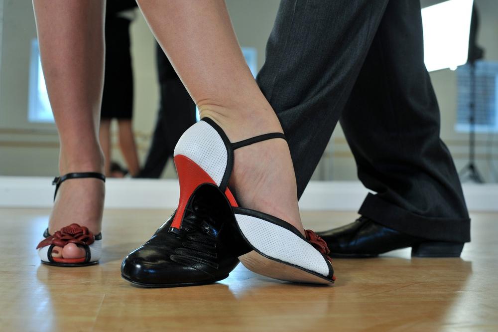 La Repu platense y un domingo al ritmo del 2x4: clases de tango y shows en vivo