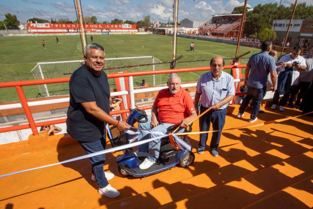 Chiqui Tapia y un barón peronista del Conurbano, juntos para inaugurar una tribuna